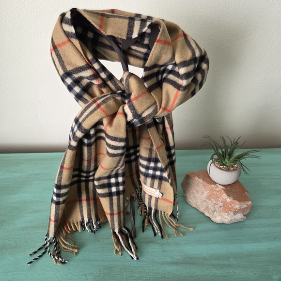 Burberry Accessories - 100% CASHMERE Burberry Nova Check Scarf